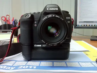 canon 5dii + grip + 50mm