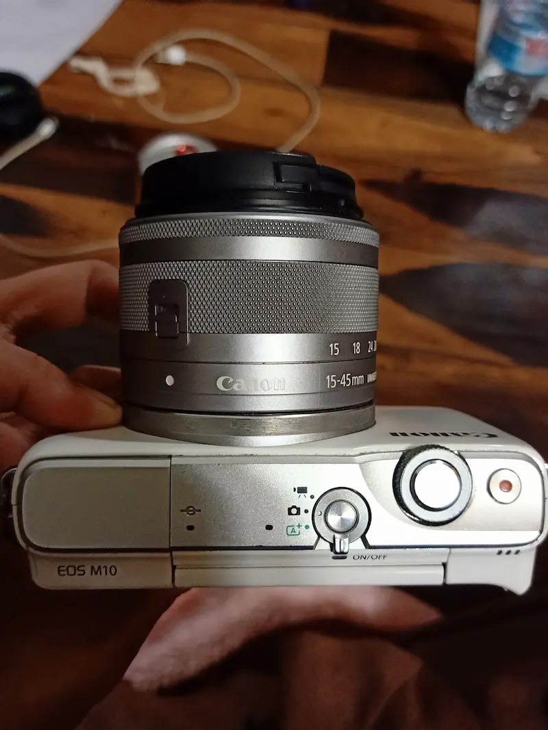 Lược bỏ nút bấm canon m10